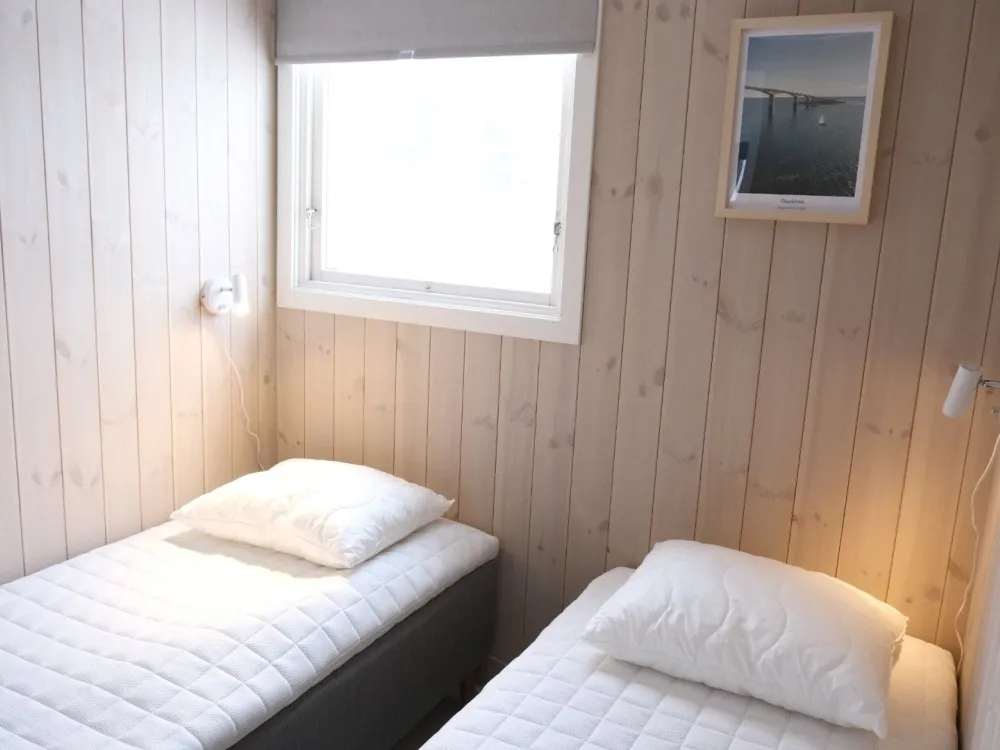 Stuga (5 bäddar, 35 kvm, WC, liten altan)