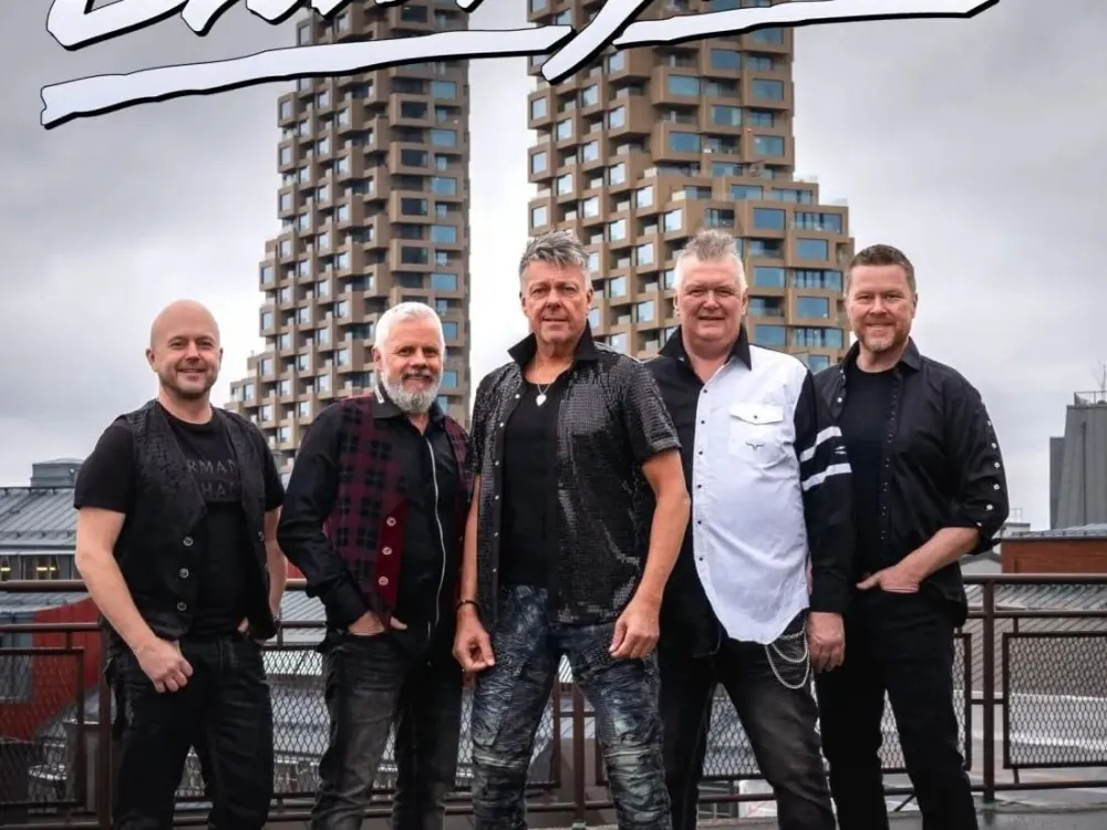 Sommarkväll på Borgholms Torg