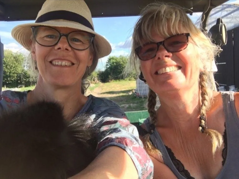 Gudierna Charlotte & Caroline