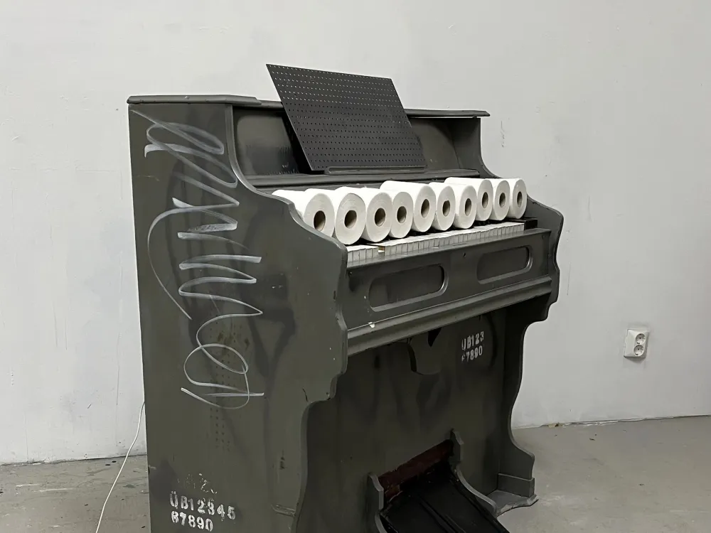 Atelje Edward Whittaker / Yellowbox