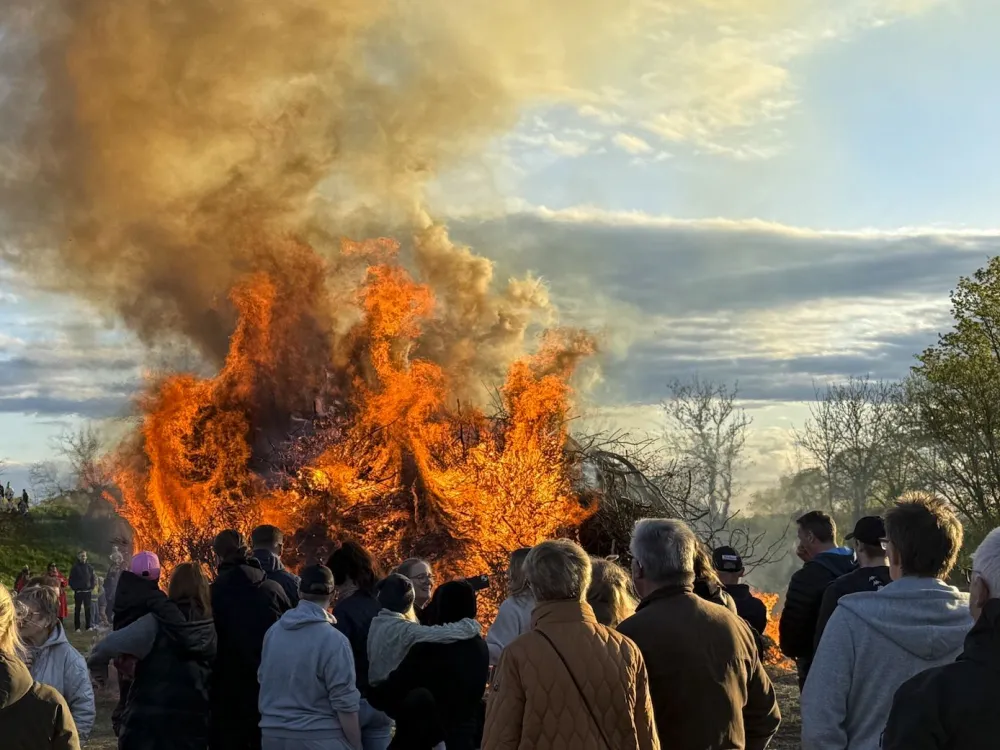 VALBORGSMÄSSOAFTON I HULTERSTAD