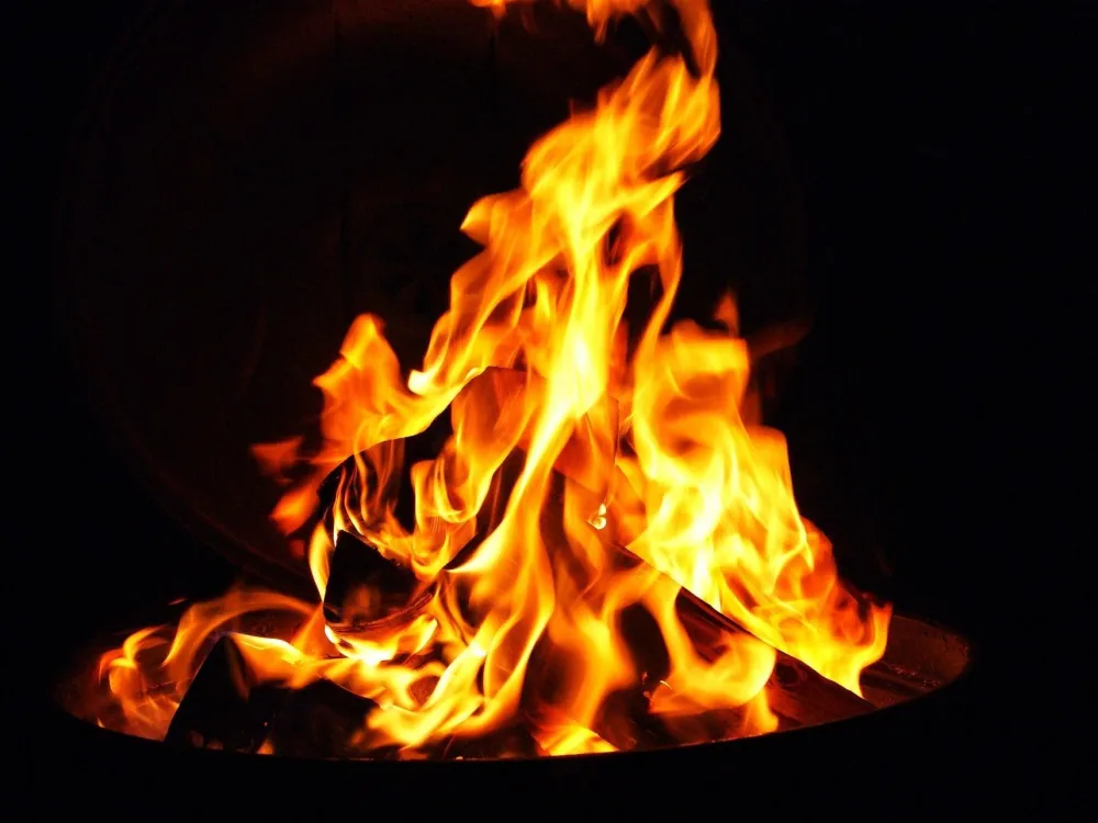 Valborgmässoeld vid Nabben i Sandvik