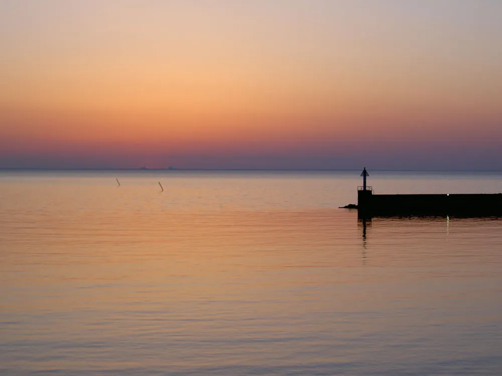 pier evening sun 2.jpg