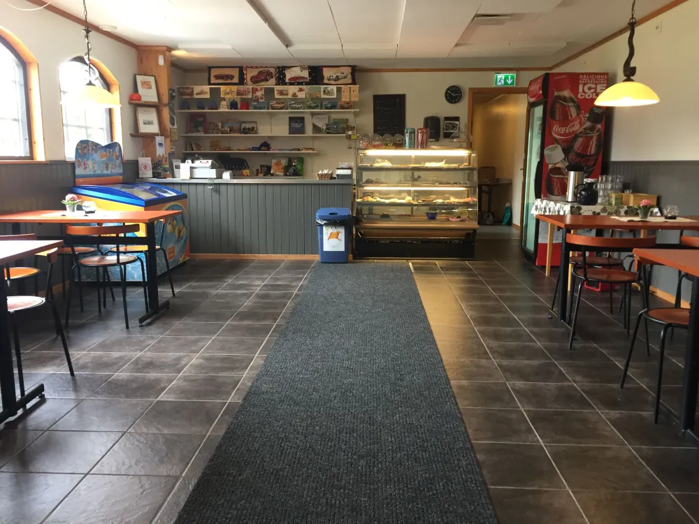 Café Störlinge -  Störlinge Lantbruks & Motormuseum