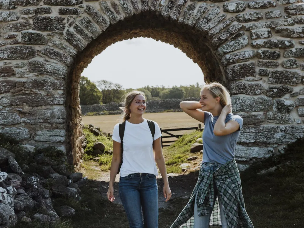 Bussrundtur Från fornborg till drängstuga på Mittlandet