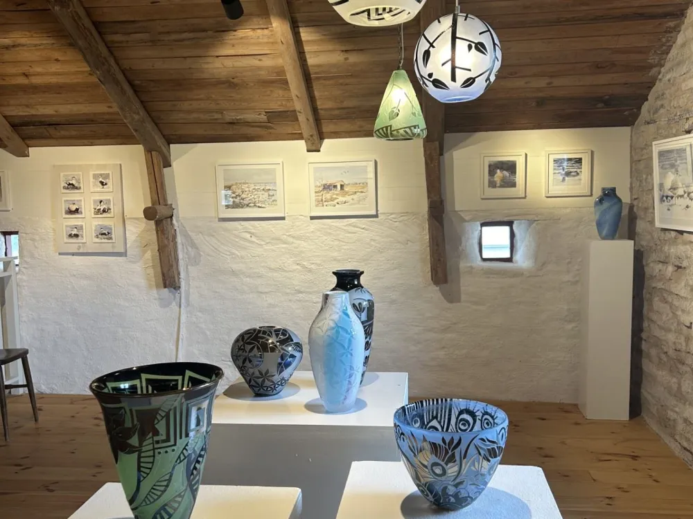 Sommarutställning på Galleri Blå näktergalen